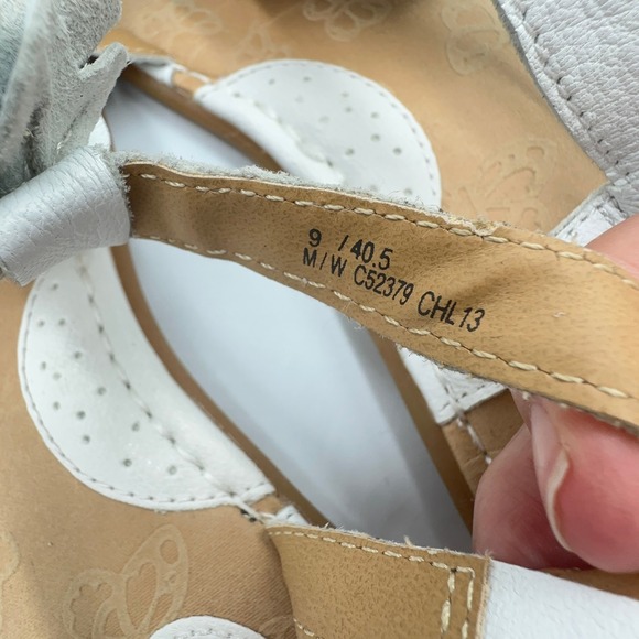 BOC Born Strappy Sandals 9 /40.5 White Leather Floral Ankle Buckle Closure‎ Boho - Picture 11 of 14